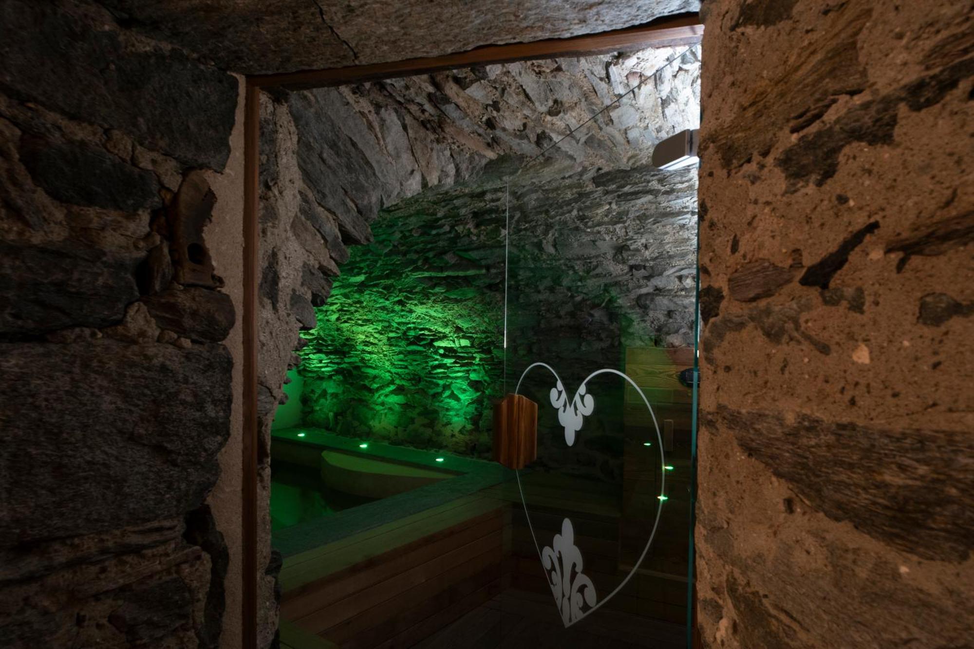 Au Coeur Du Village Chambres D'Hotes & Spa Арна Экстерьер фото