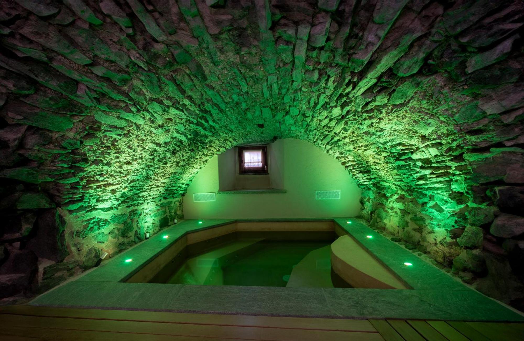 Au Coeur Du Village Chambres D'Hotes & Spa Арна Экстерьер фото